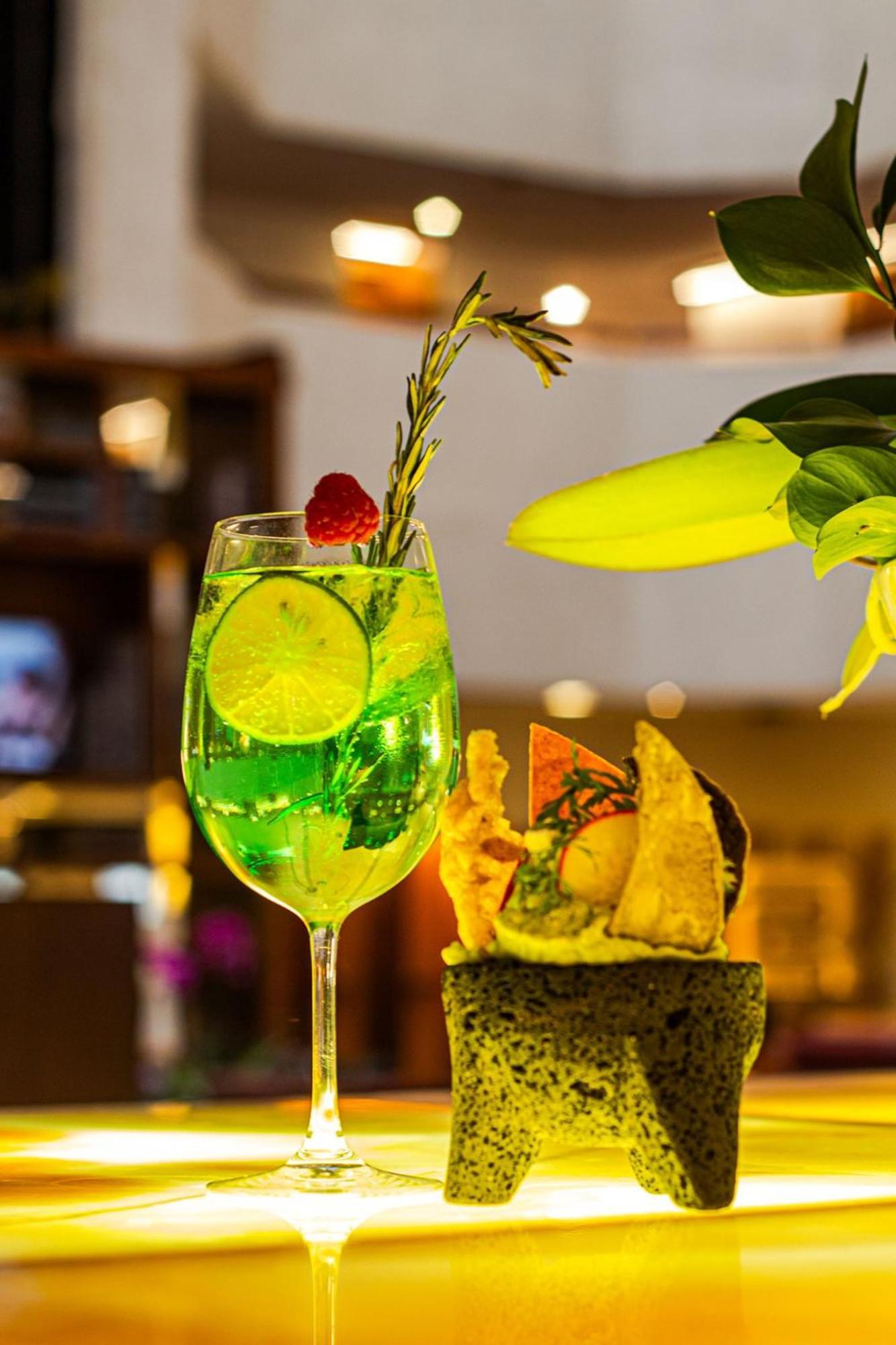 فندق كامينو ريال أيروبويرتو مدينة مكسيكو المظهر الخارجي الصورة Cocktail