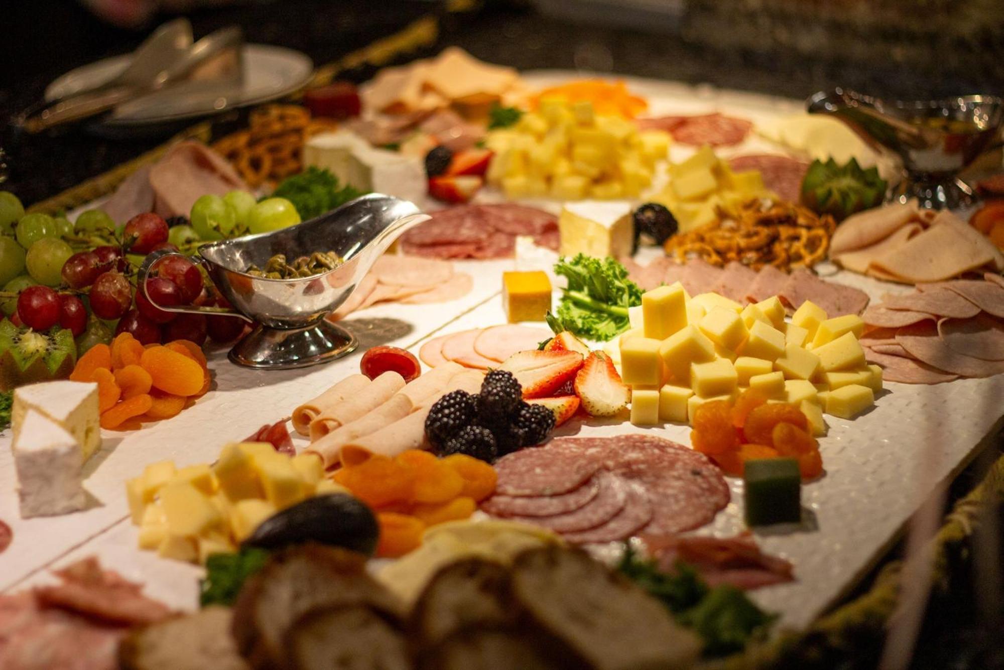 فندق كامينو ريال أيروبويرتو مدينة مكسيكو المظهر الخارجي الصورة A buffet at a wedding reception